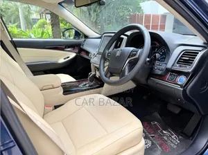 Toyota Crown 2016 Blue