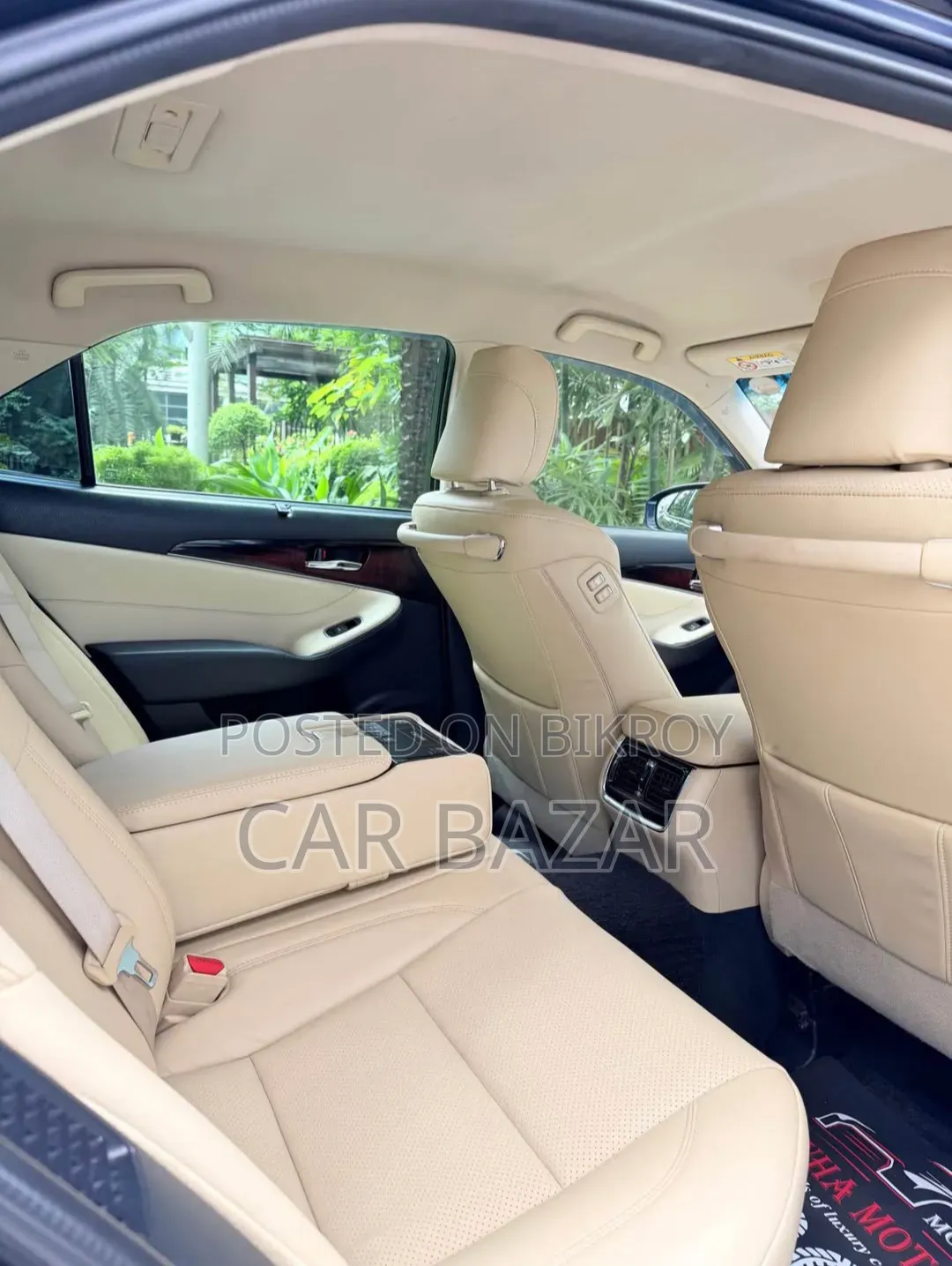 Toyota Crown 2016 Blue