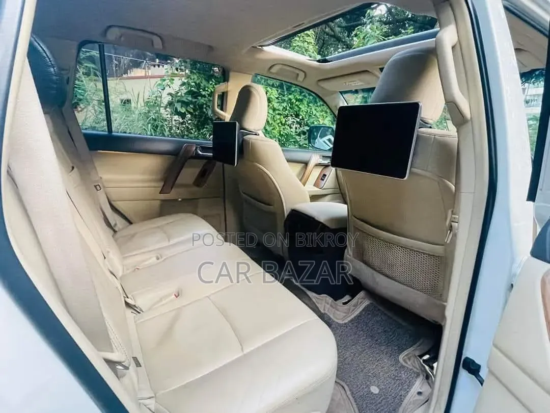 Toyota Land Cruiser Prado 2016 Pearl