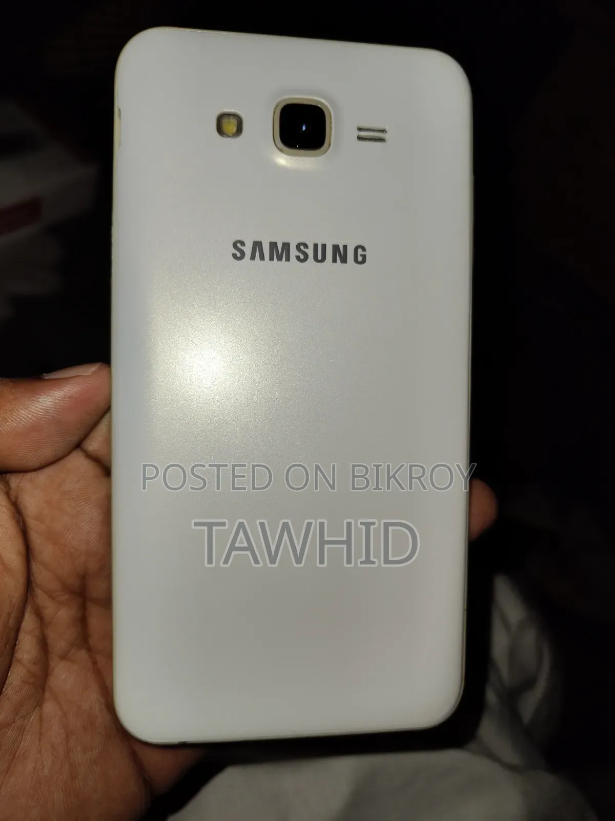 স্যামসাং গ্যালাক্সি জে৭ ১৬ জিবি হোয়াইট