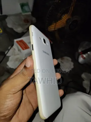 স্যামসাং গ্যালাক্সি জে৭ ১৬ জিবি হোয়াইট