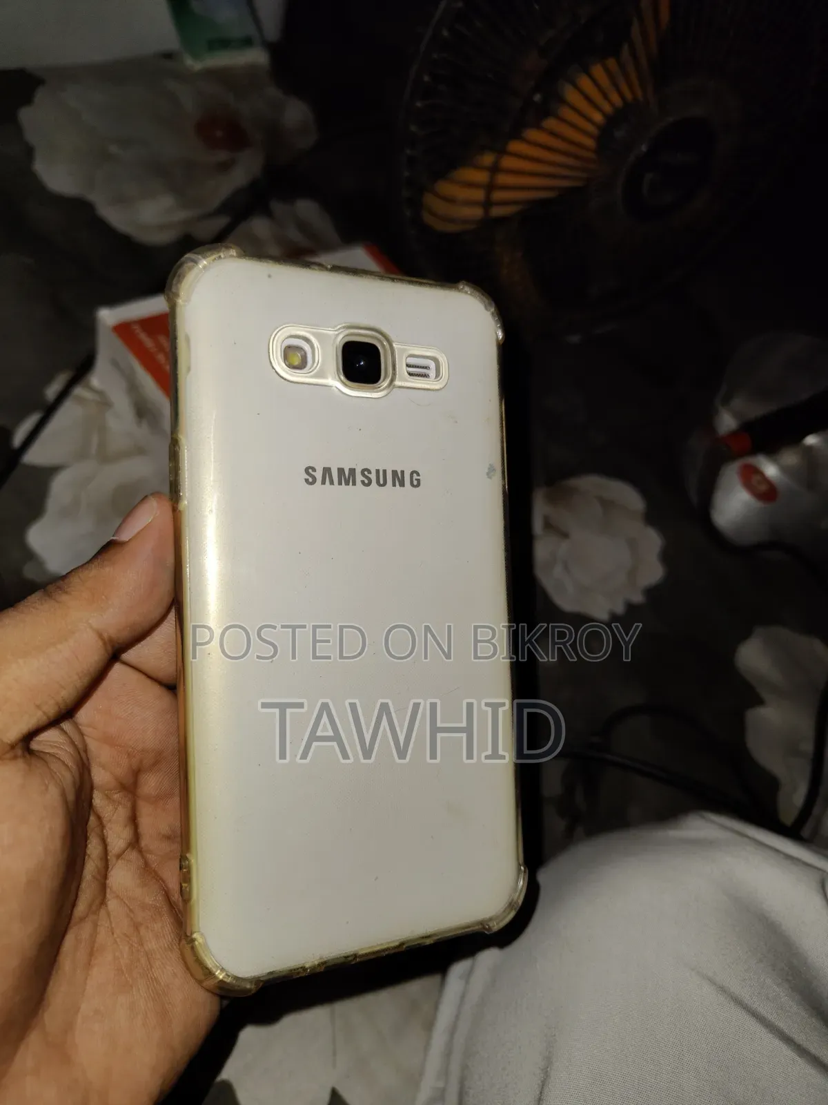 স্যামসাং গ্যালাক্সি জে৭ ১৬ জিবি হোয়াইট