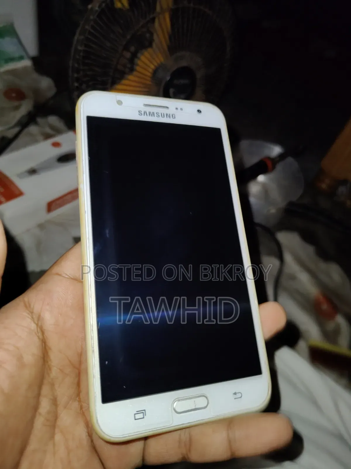 স্যামসাং গ্যালাক্সি জে৭ ১৬ জিবি হোয়াইট