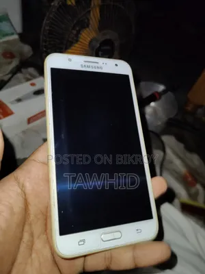 স্যামসাং গ্যালাক্সি জে৭ ১৬ জিবি হোয়াইট