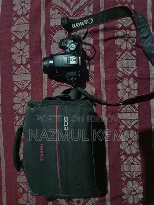 Canon 700 D Camera