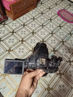 Canon 700 D Camera
