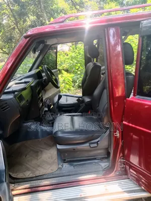 Nissan Patrol 1992 Red