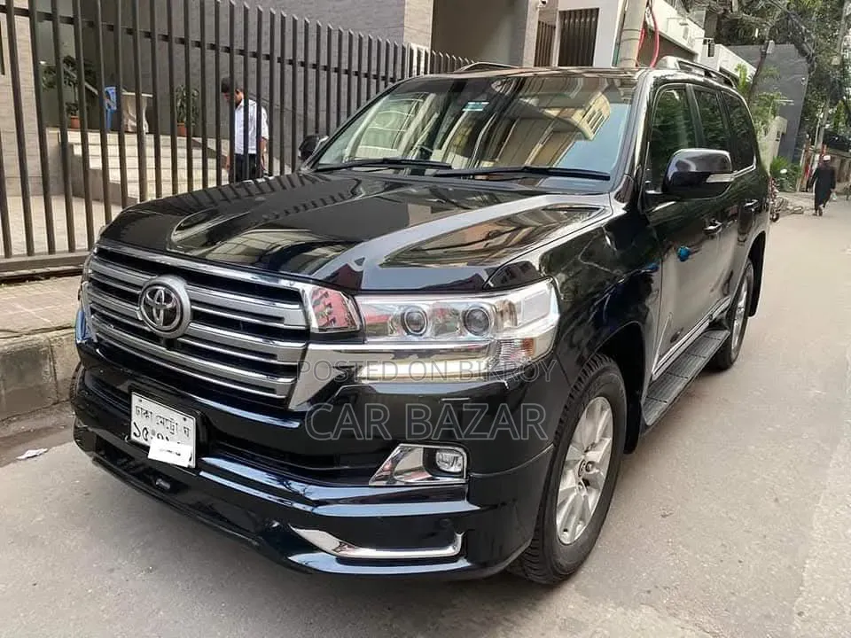 Toyota Land Cruiser 4.5 V8 VXR 2018 Black
