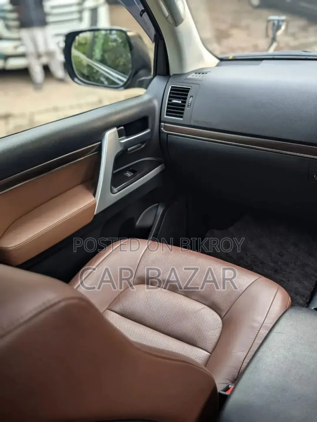 Toyota Land Cruiser 4.5 V8 VXR 2018 Black