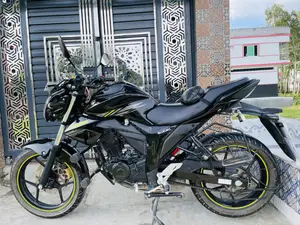 সুজুকি গিক্সার ২০২৬ ব্ল্যাক