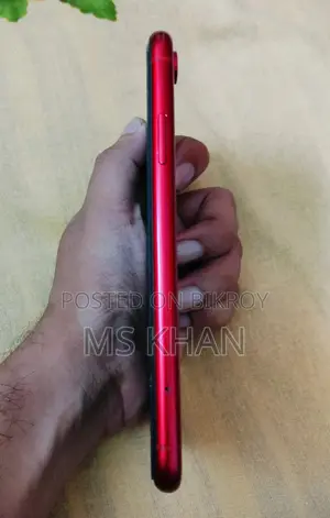 অ্যাপল আইফোন এক্সআর ১২৮ জিবি রেড