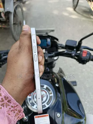 Apple iPhone 12 64 GB White