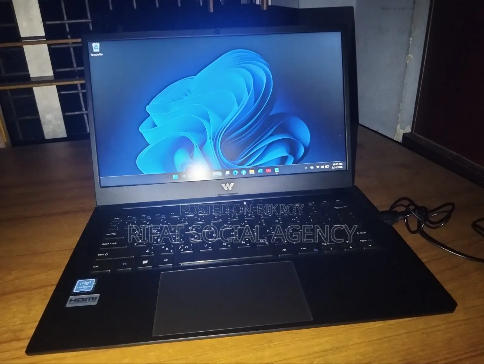 Laptop 8GB Intel SSD 256GB