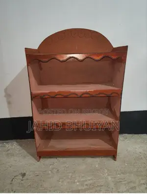 Attractive wooden shelf with box for sale.