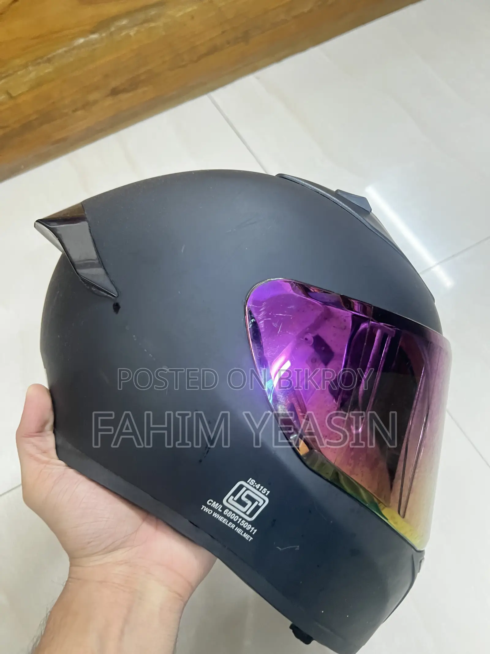Vega Bolt Solid Dull Matt Black Full Face Helmet