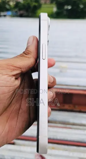 Apple iPhone 13 128 GB White