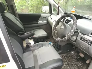 টয়োটা নোয়া ২০০৬ পার্ল