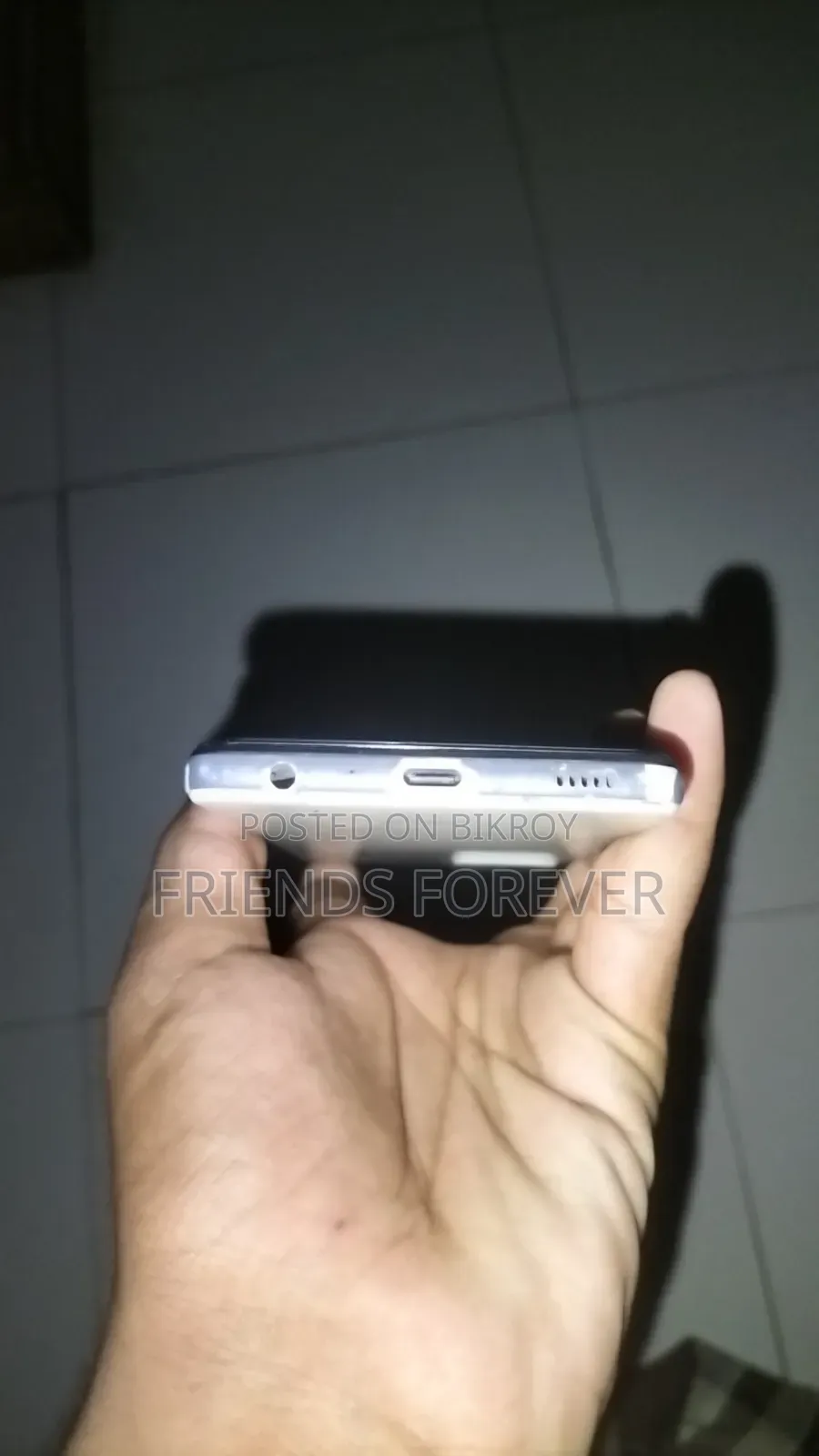 স্যামসাং গ্যালাক্সি এ৫২ ৫জি ১২৮ জিবি হোয়াইট