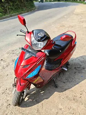 হিরো ম্যাস্ট্রো এজ ১১০ ২০২২ লাল