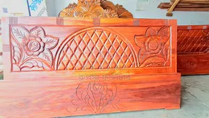 6 feet 7 feet Semi Box Bed
