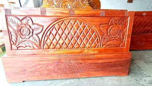 6 feet 7 feet Semi Box Bed