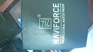 ন্যাভিফোর্স প্রিমিয়াম ওয়াচ