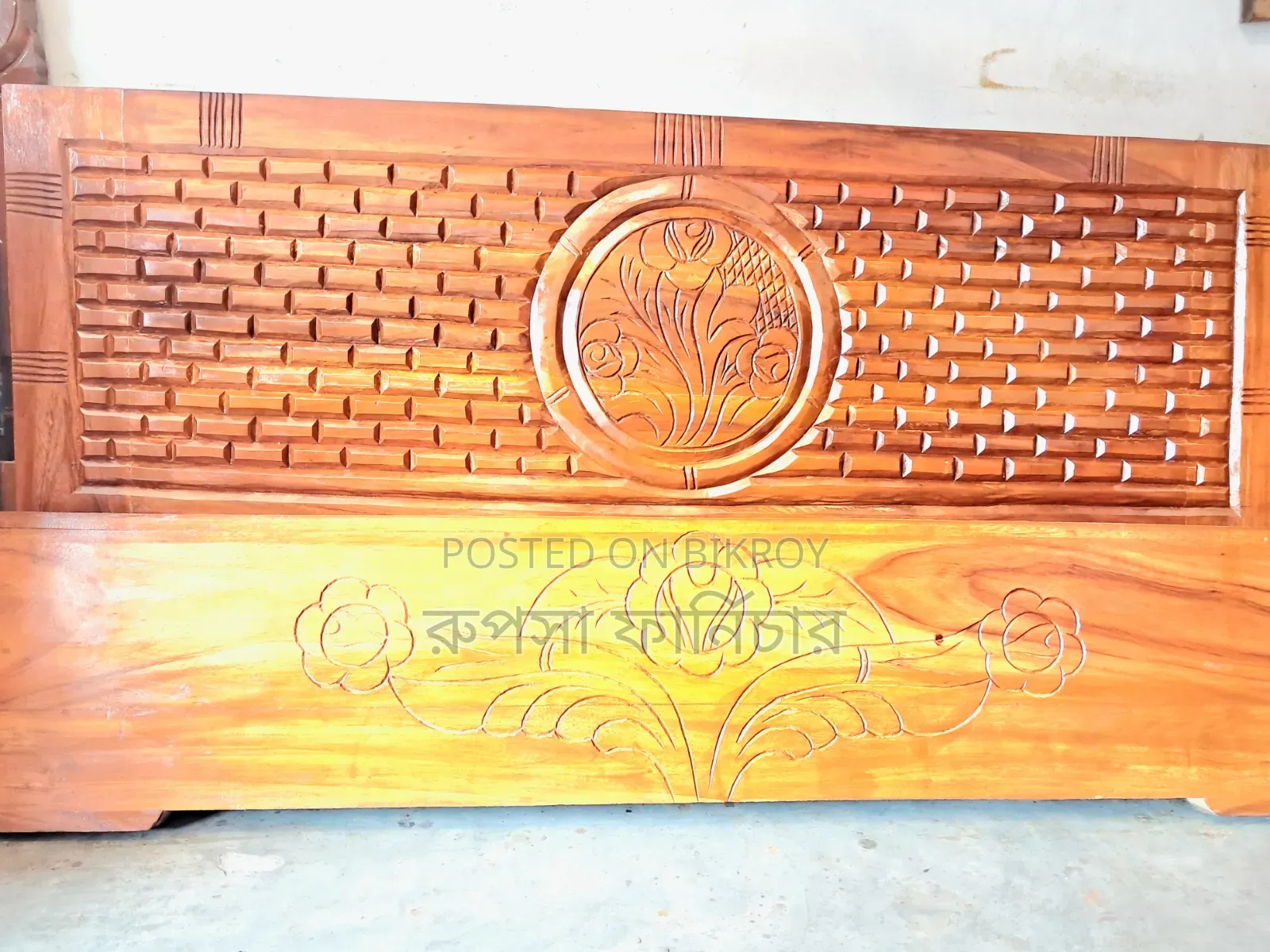 6/7 Feet Semi Box Bed
