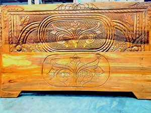 6/7 Feet Semi Box Bed