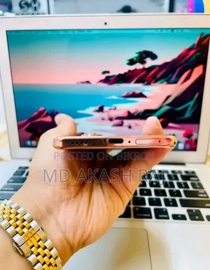 ভিভো ভি৪০ই ২৫৬ জিবি গোল্ড