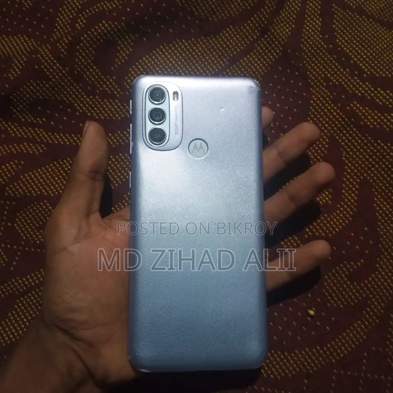 মোটরোহলা মোটো জি৩১ ৬৪ জিবি