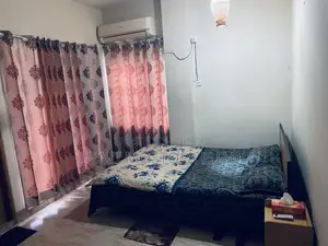 লালবাগের লিবার্টিতে আসবাবপত্রসহ ৪ বেডরুমের বাসা ভাড়ার জন্য