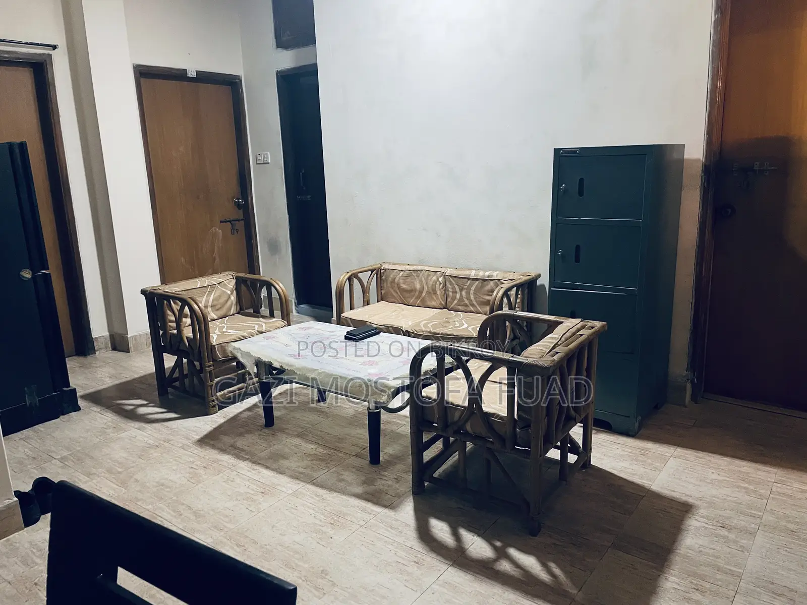 লালবাগের লিবার্টিতে আসবাবপত্রসহ ৪ বেডরুমের বাসা ভাড়ার জন্য