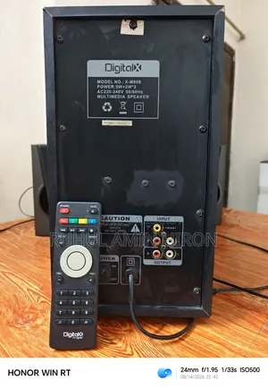Digital Multimedia Speaker.