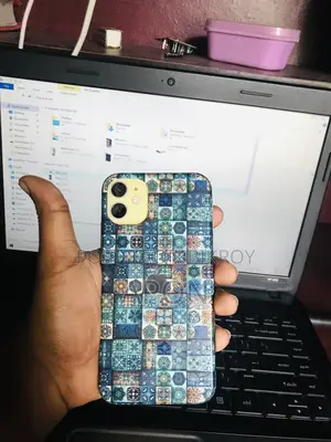অ্যাপল আইফোন ১১ ৬৪ জিবি হলুদ