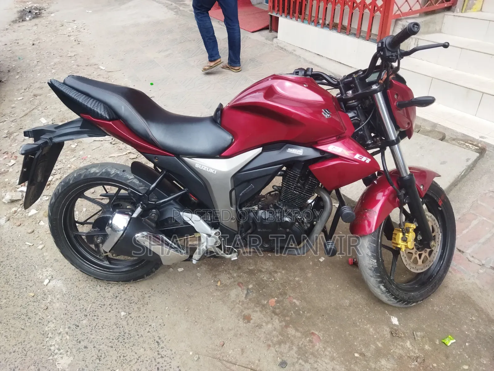 Suzuki Gixxer 2022 Red