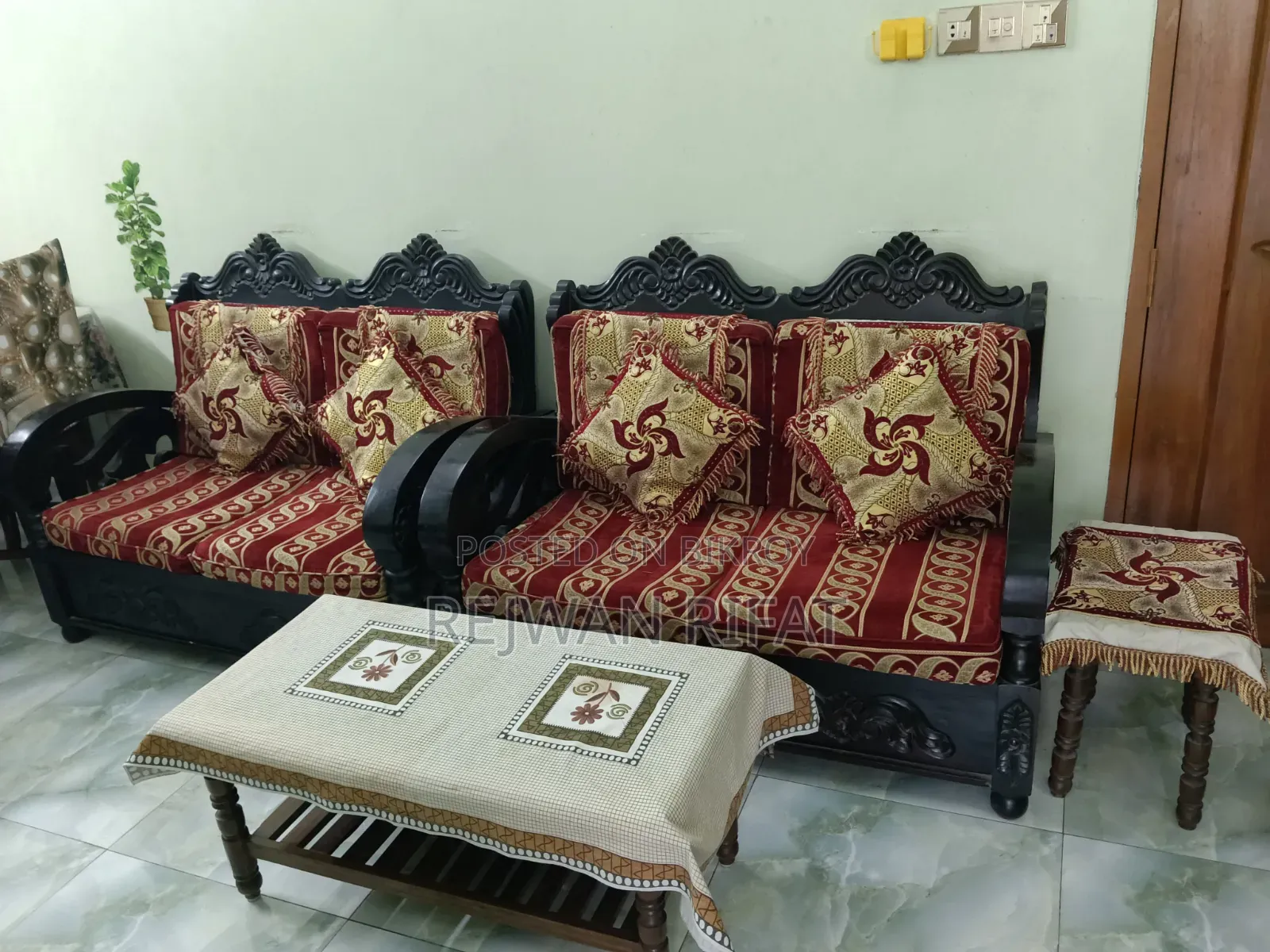 Sofa Set With 1 Center Table and 2 Side Tables