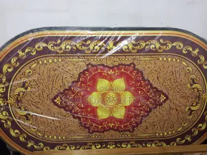 বড় ডাইনিং টেবিল