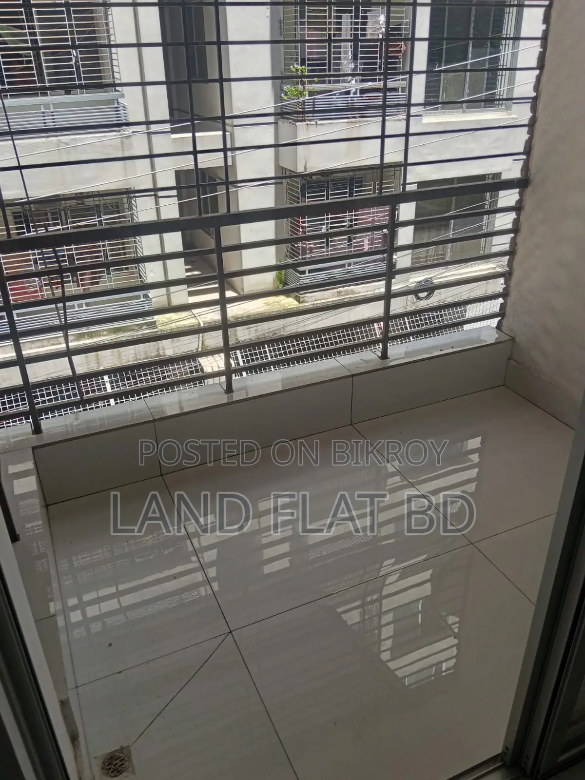 4 Bedroom Apartment in South Lake View, Mohammadpur for sale