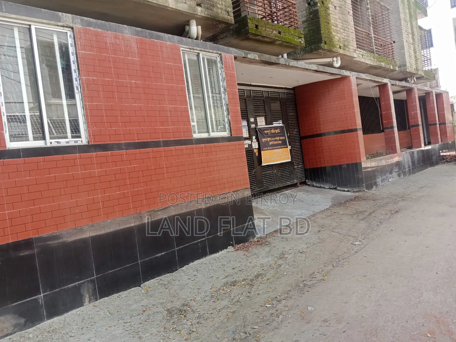 4 Bedroom Apartment in South Lake View, Mohammadpur for sale