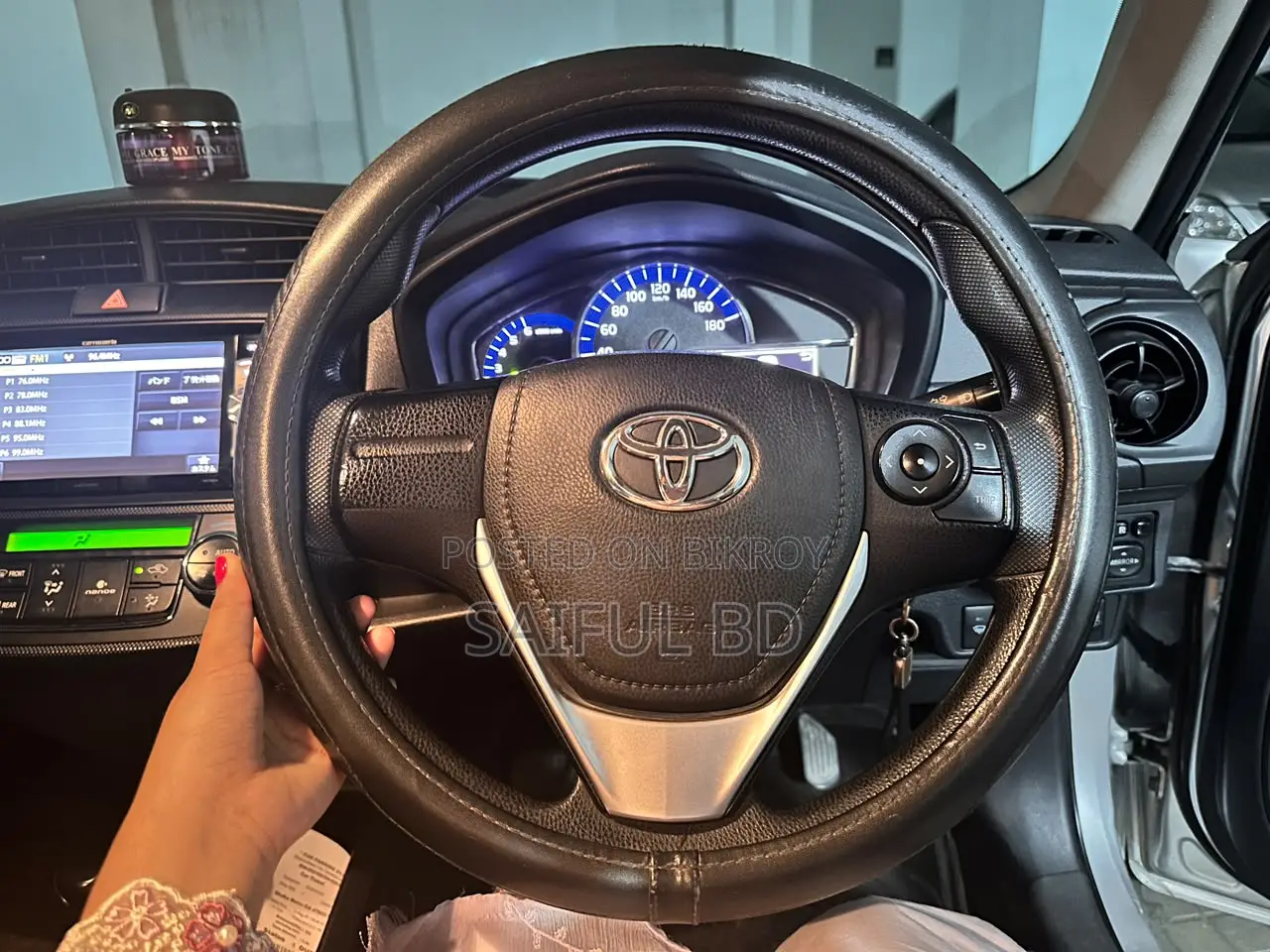 টয়োটা অ্যাক্সিও ২০১৬ সিলভার