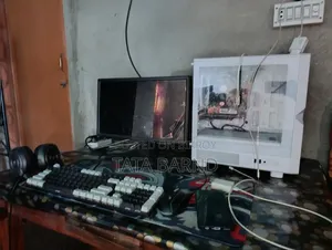 Desktop Computer 8GB Intel Core i5 SSD 256GB