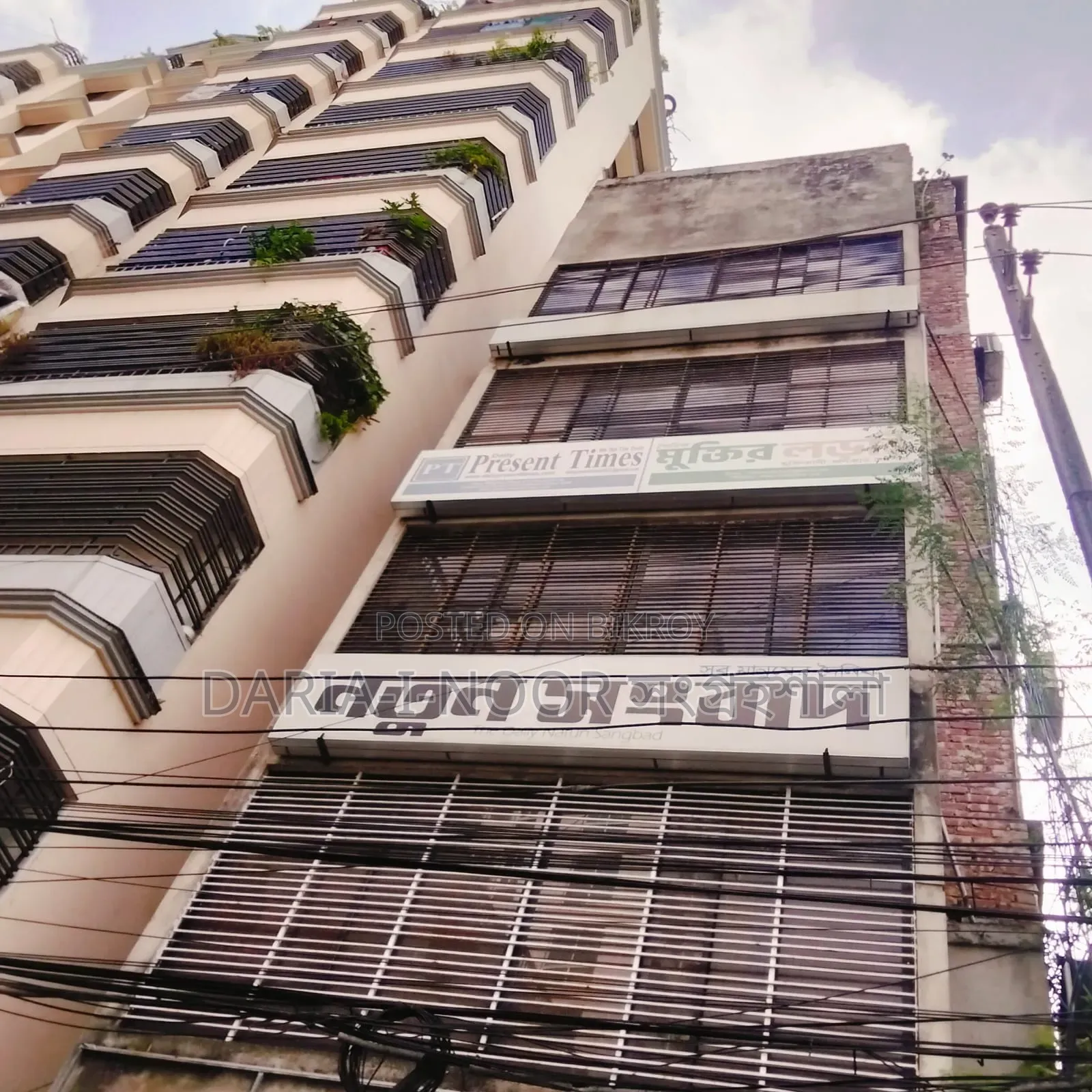 আগস্ট ১৬, মতিঝিলে ১০ বেডরুমের বাড়ি বিক্রয়