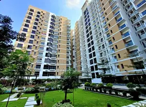 3 Bedroom Condo in Rupayan Lake Castle, Basundhara for sale
