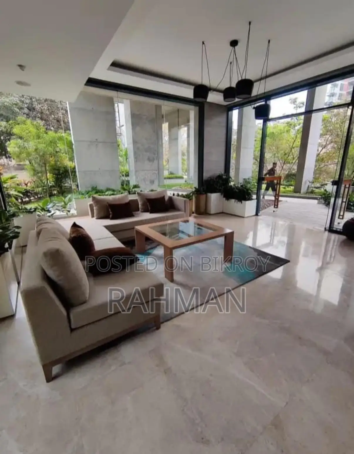 3 Bedroom Condo in Rupayan Lake Castle, Basundhara for sale