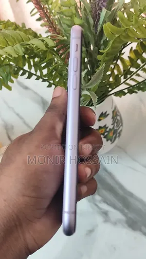 Apple iPhone 11 64 GB Purple