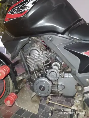 কিওয়ে আরকেএস ১০০ ২০১৭ কালো