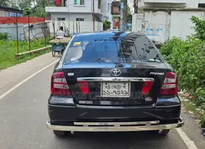 টয়োটা প্রিমিও ২০০৬ কালো