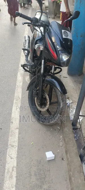বাজাজ পালসার ১৫০ ২০২০ কালো