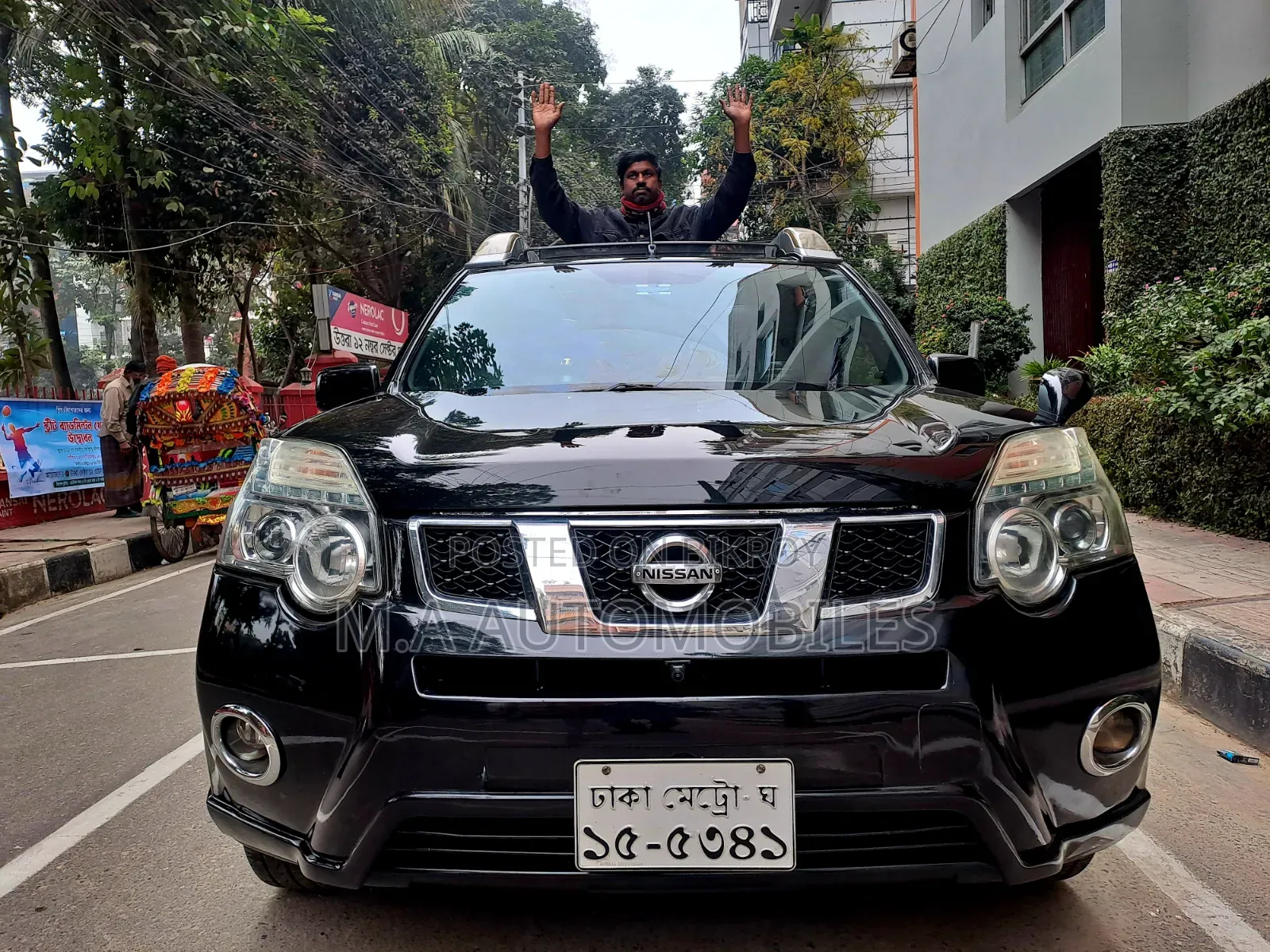 নিসান এক্স-ট্রেইল ২০১২ ব্ল্যাক