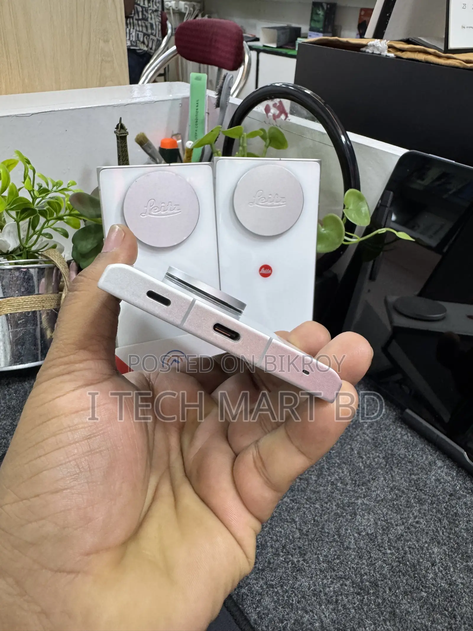 লাইকা লাইটজ ফোন ২ ৫১২ জিবি সিলভার